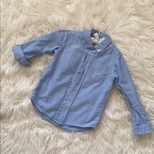 Lightly worn boy button down shirt.